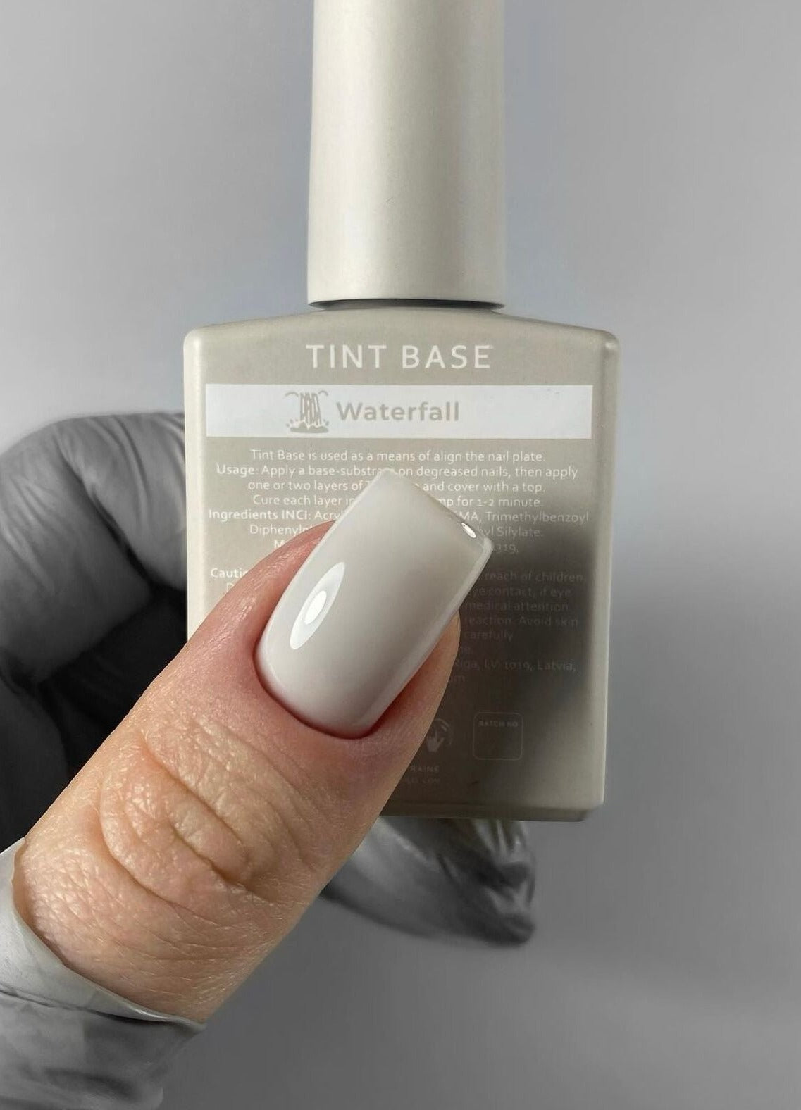 TINT BASE WATERFALL, 15 ML -HELLO™