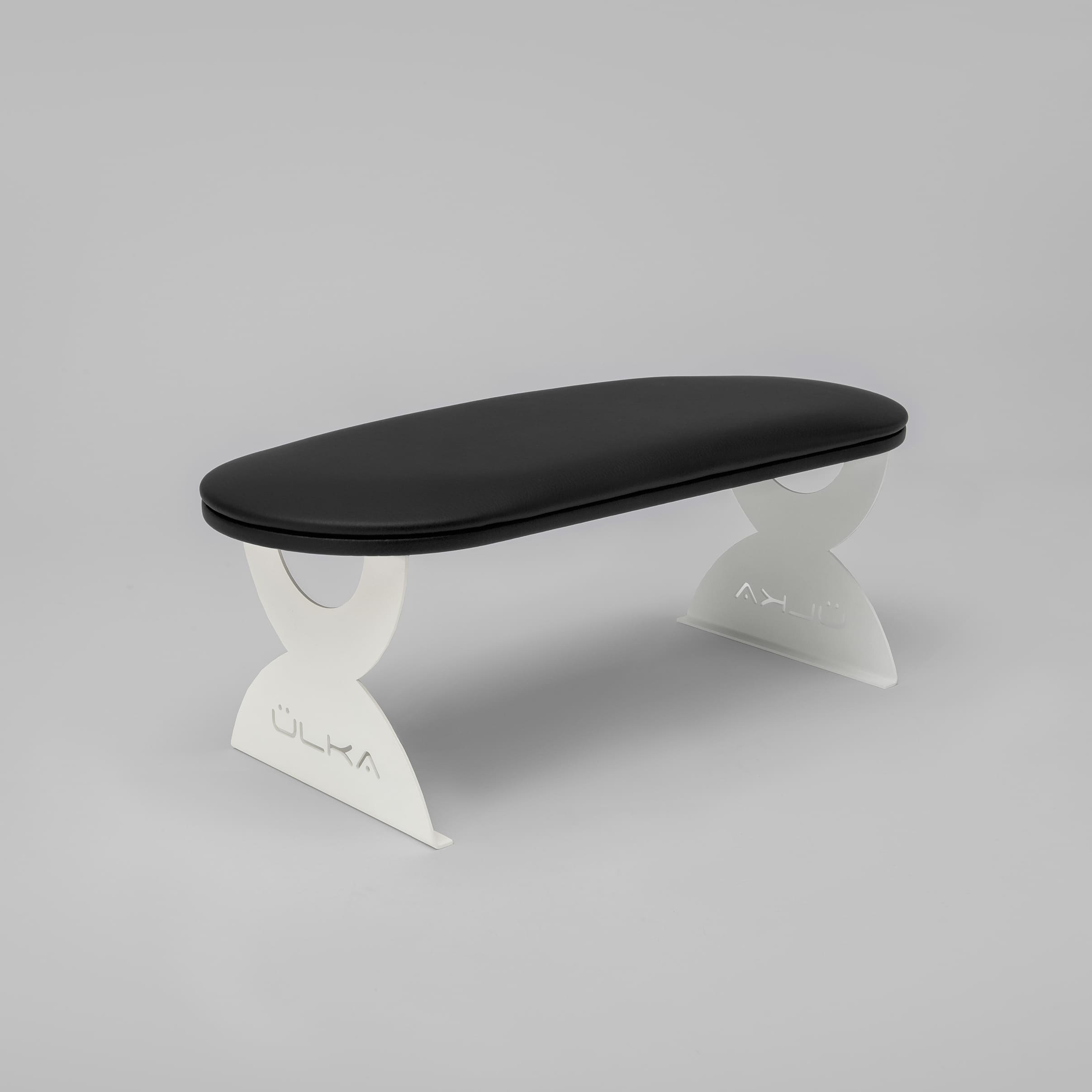 Ulka arm rest black